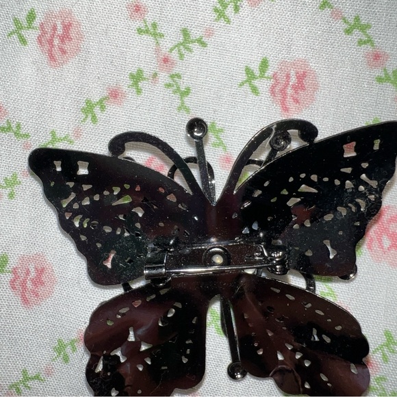 Silver Rhinestone Butterfly Brooch - Picture 4 of 4